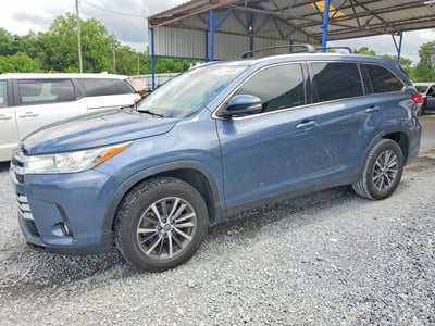 5TDKZRFH9KS****** 2019 Toyota Highlander