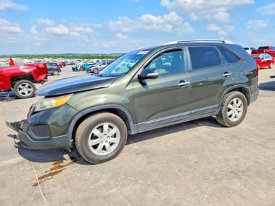 5XYKT4A27BG****** 2011 Kia Sorento