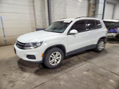WVGAV7AX1HK****** 2017 Volkswagen Tiguan