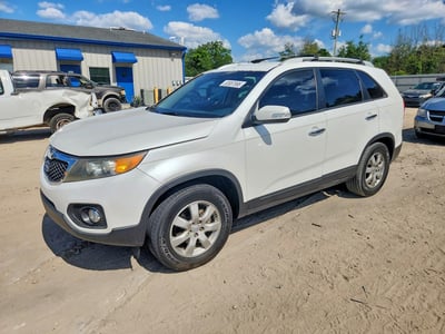 5XYKT4A69CG****** 2012 Kia Sorento