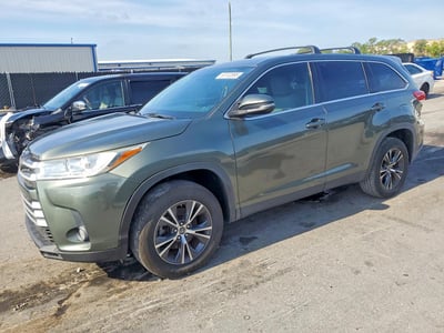 5TDZZRFH1KS****** 2019 Toyota Highlander