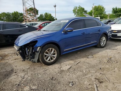 1VWAT7A30HC****** 2017 Volkswagen Passat