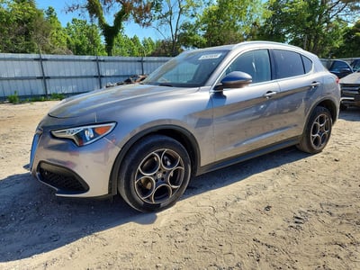 ZASFAKBN1J7****** 2018 Alfa Romeo Stelvio
