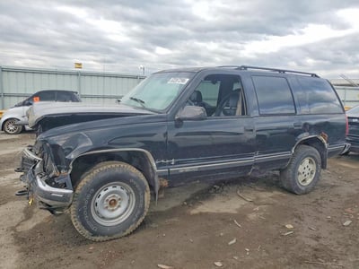 1GNEK13KXSJ****** 1995 Chevrolet Tahoe