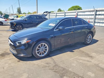 WDD3G4EB9KW****** 2019 Mercedes-Benz A-Class