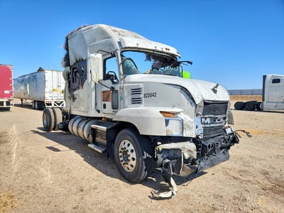 1M1AN4GY1NM****** 2022 Mack Anthem