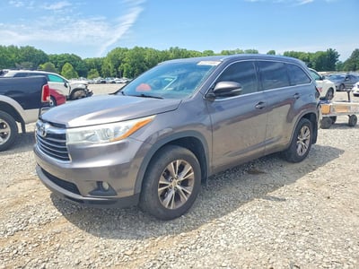 5TDKKRFH2FS****** 2015 Toyota Highlander