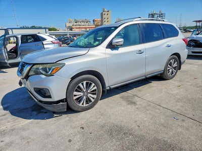 5N1DR2MN1HC****** 2017 Nissan Pathfinder