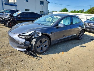 5YJ3E1EB4NF****** 2022 Tesla Model 3