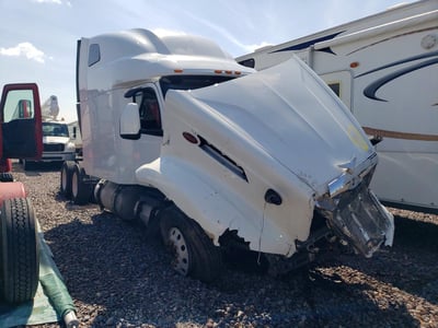 1XPBD49X6PD****** 2023 Peterbilt 579