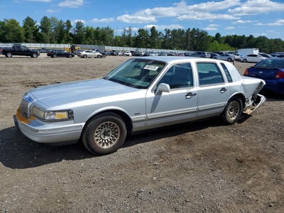 1LNLM81W6SY****** 1995 Lincoln Town Car