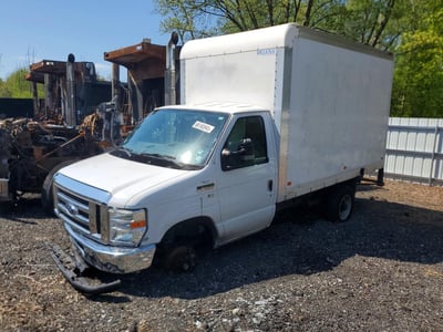 1FDWE3F60HD****** 2017 Ford E-350