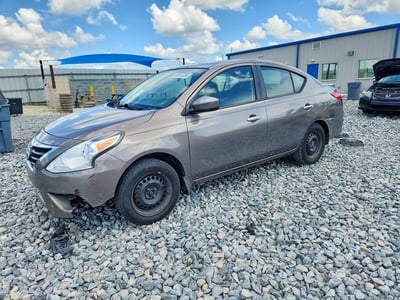 3N1CN7AP0GL****** 2016 Nissan Versa