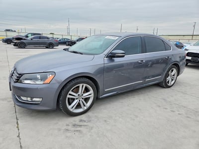 1VWBT7A31FC****** 2015 Volkswagen Passat