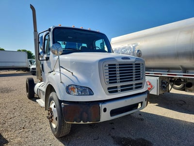 1FUBC5CY2FH****** 2015 Freightliner M2 112