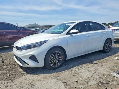 3KPF24AD3RE****** 2024 Kia Forte