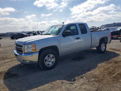 1GCRCSE04DZ****** 2013 Chevrolet Silverado 1500