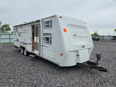 4EZTS28215S****** 2005 KZ RV Jag 28jb / Sportsmen S272le