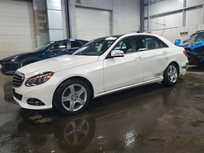 WDDHF8JB7GB****** 2016 Mercedes-Benz E-Class