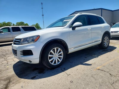 WVGEK9BPXCD****** 2012 Volkswagen Touareg