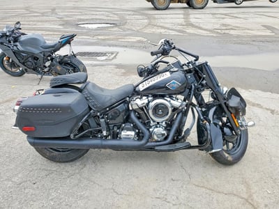 2025 Harley-Davidson Flhc