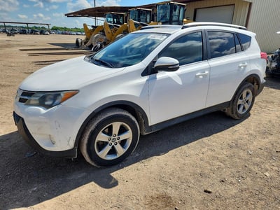 2T3WFREV6FW****** 2015 Toyota RAV4