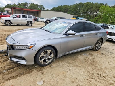 1HGCV1F42JA****** 2018 Honda Accord