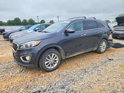 5XYPGDA34HG****** 2017 Kia Sorento
