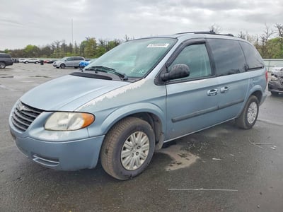 1C4GP45R65B****** 2005 Chrysler Town & Country