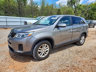5XYKT3A61FG****** 2015 Kia Sorento