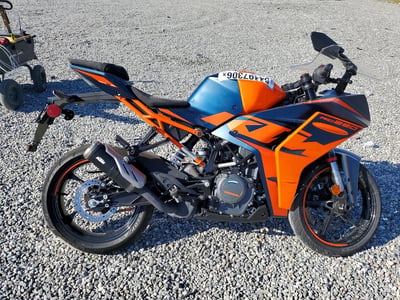 MD2JYJ401NC****** 2022 KTM RC