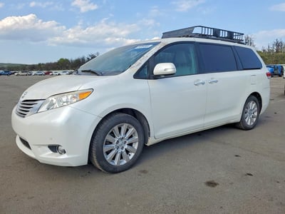 5TDDK3DC7DS****** 2013 Toyota Sienna