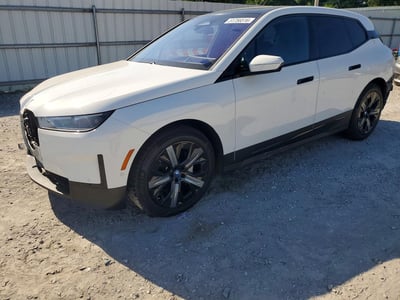 WB523CF05NC****** 2022 BMW IX