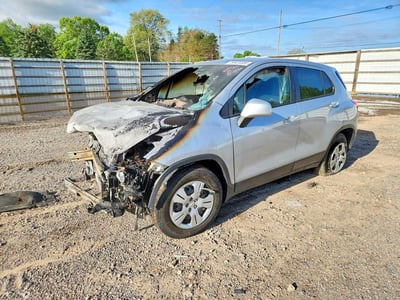 3GNCJKSB1JL****** 2018 Chevrolet Trax