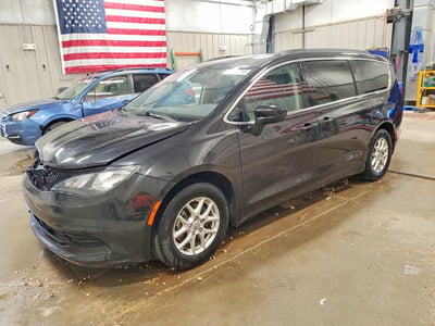 2C4RC1DG1LR****** 2020 Chrysler Voyager