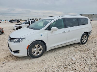 2C4RC1L77JR****** 2018 Chrysler Pacifica