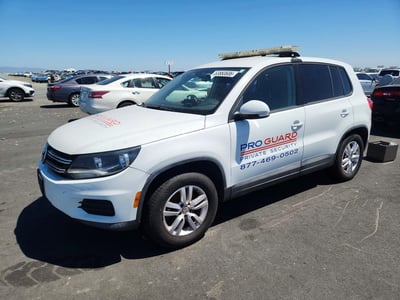 WVGAV7AX2GW****** 2016 Volkswagen Tiguan