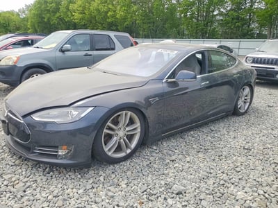 5YJSA1E27FF****** 2015 Tesla Model S