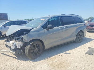 5TDDRKEC6RS****** 2024 Toyota Sienna Hybrid
