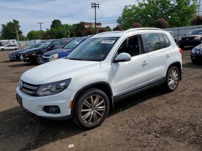 WVGBV7AXXGW****** 2016 Volkswagen Tiguan