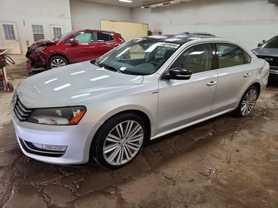 1VWBT7A35FC****** 2015 Volkswagen Passat