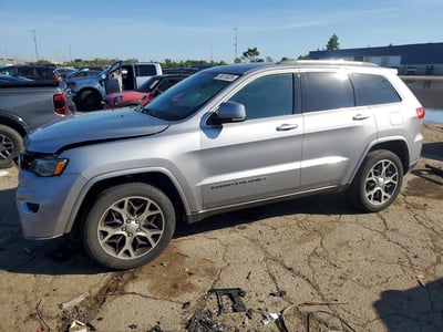 1C4RJFBT4JC****** 2018 Jeep Grand Cherokee