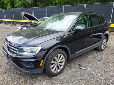 3VV3B7AX6JM****** 2018 Volkswagen Tiguan