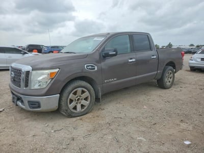 1N6AA1EK8HN****** 2017 Nissan Titan