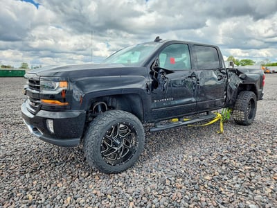 3GCUKREC8JG****** 2018 Chevrolet Silverado