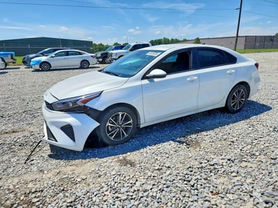 3KPF24AD3RE****** 2024 Kia Forte