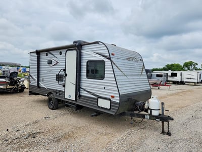 5SFPB2314JE****** 2018 Heartland RV Prowler; Pioneer