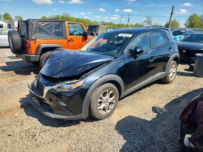 JM1DKFB70K1****** 2019 Mazda CX-3