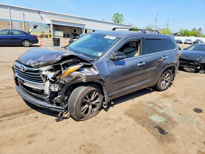 5TDBKRFH7ES****** 2014 Toyota Highlander