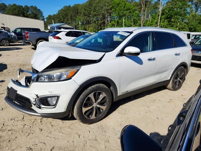5XYPHDA58GG****** 2016 Kia Sorento